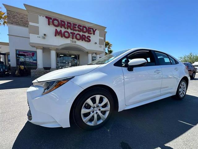 $23995 : Pre-Owned 2023 Corolla LE Sed image 1