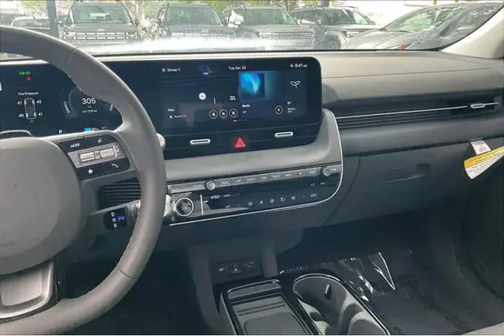 $34107 : Hyundai IONIQ 5 2026 SEL 4dr image 6