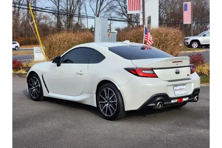 $32999 : Toyota GR86 2025 2dr Coupe 6 image 5