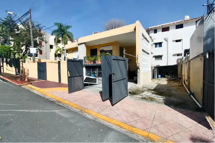 $21000000 : VENDO CASA EN GASCUE USO COMER image 1