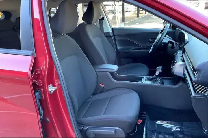 $20982 : Hyundai KONA 2025 SEL 4dr Cr image 8