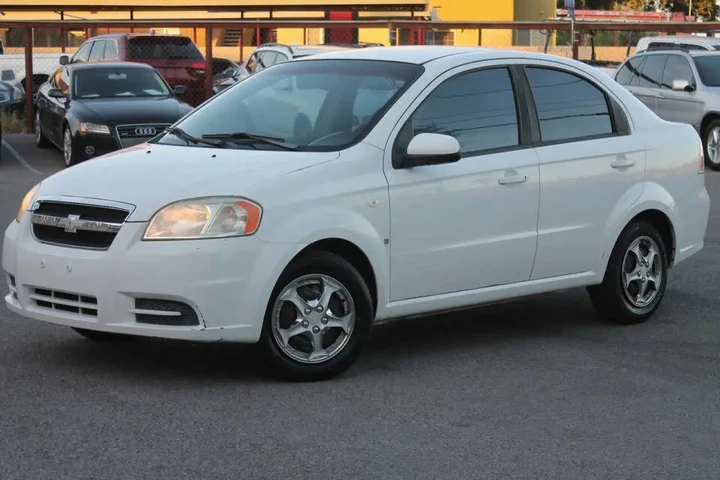 $4995 : 2007 Aveo LS image 4