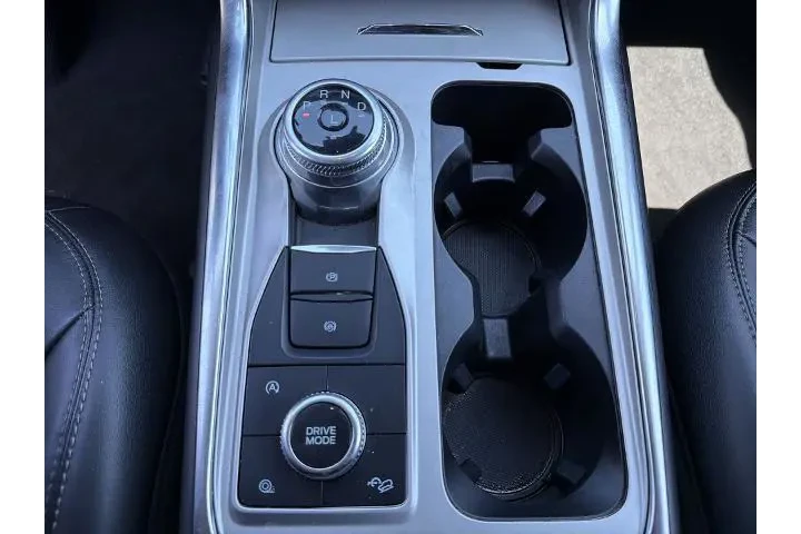 $29112 : Ford Explorer 2024 AWD XLT 4 image 7