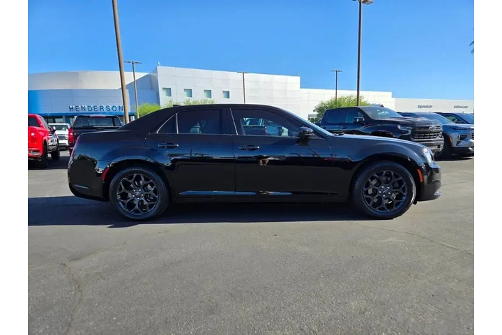 $22264 : Chrysler 300 2019 AWD S 4dr image 7