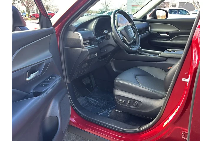 $42491 : Gold Certified 2024 Grand Hig image 2