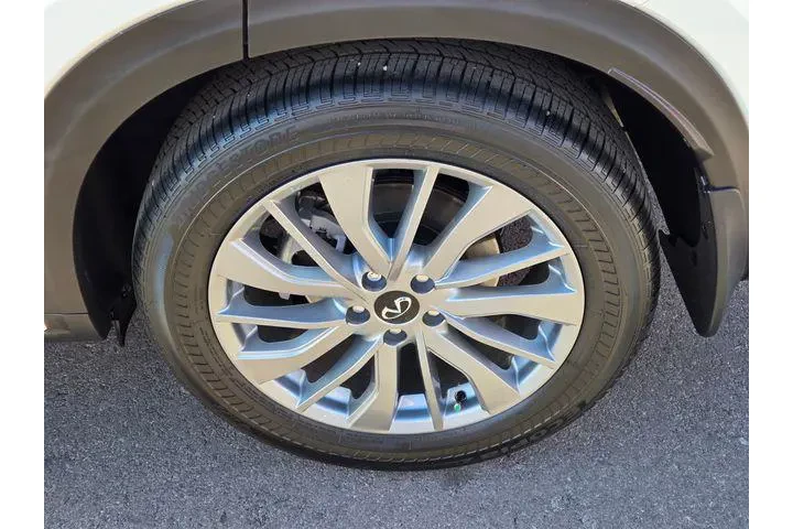 $39888 : INFINITI QX50 2025 AWD Luxe image 10