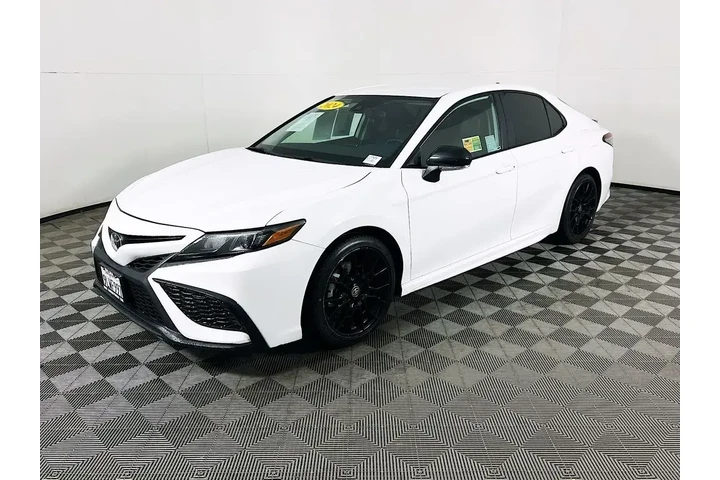 $25500 : Toyota Camry 2024 SE 4dr Sed image 3