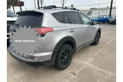 $19491 : Toyota RAV4 2018 AWD XLE 4dr thumbnail