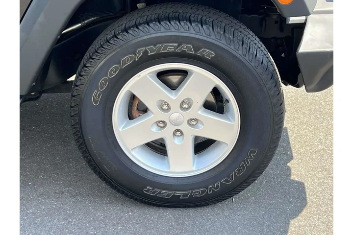 $15000 : Jeep Wrangler Unlimited 2016 image 6