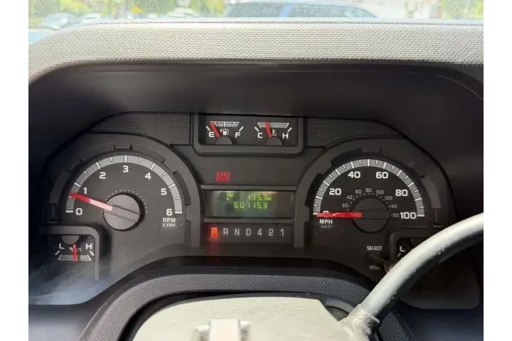 $33995 : Ford E-Series 2017 E-350 SD image 2