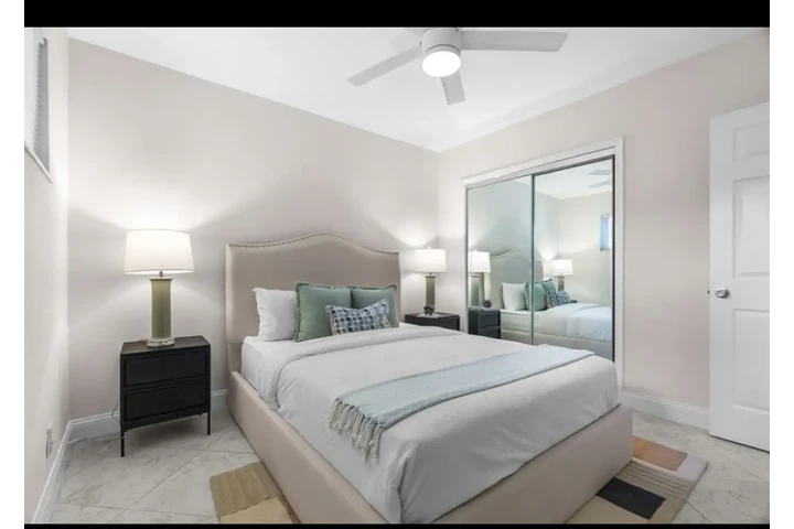 $2050 : Rent image 9