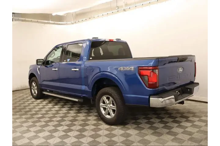 $39534 : Ford F-150 2025 4x4 XLT 4dr image 9