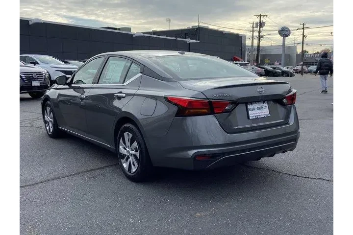 $20350 : Nissan Altima 2025 2.5 S 4dr image 6