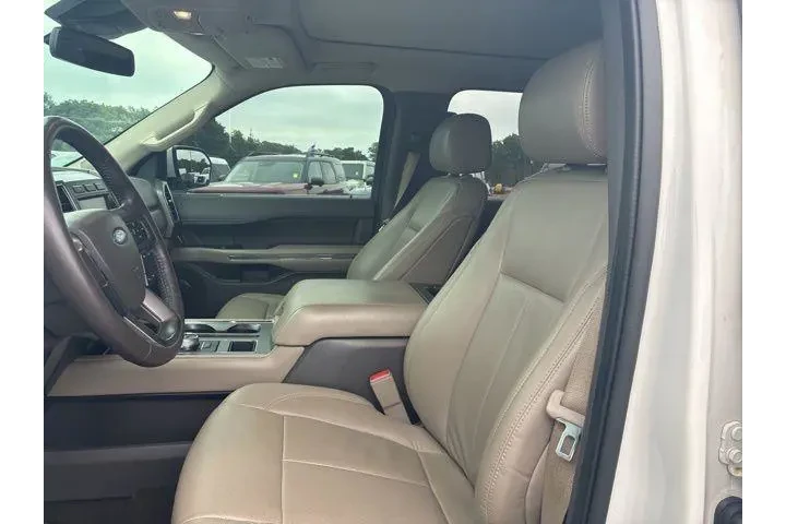 $27992 : Ford Expedition MAX 2020 4x2 image 8