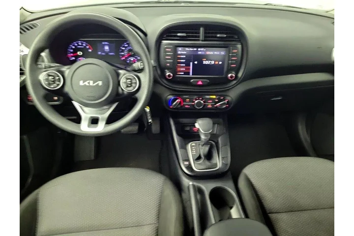 $17998 : Kia Soul 2022 LX 4dr Crossov image 9