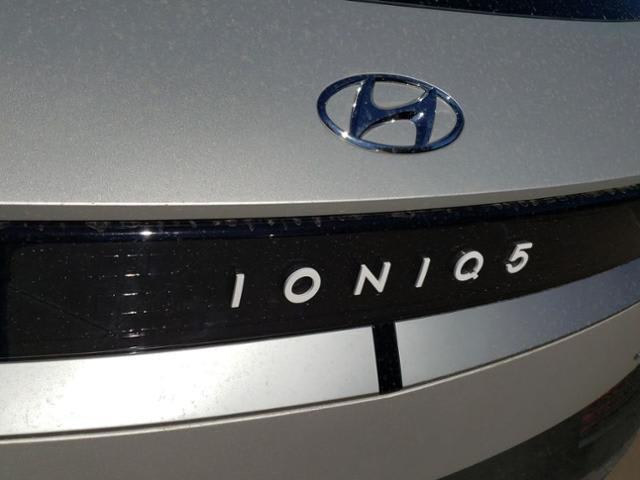 $53835 : New 2023 Hyundai IONIQ 5 SEL image 9