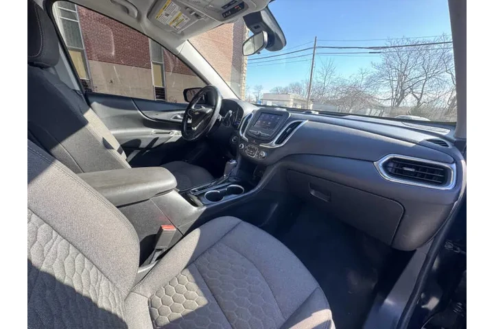 $8500 : 2020 Equinox LT image 10
