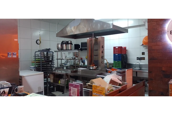 TRASPASO FASTFOOD CHORRILLOS image 2