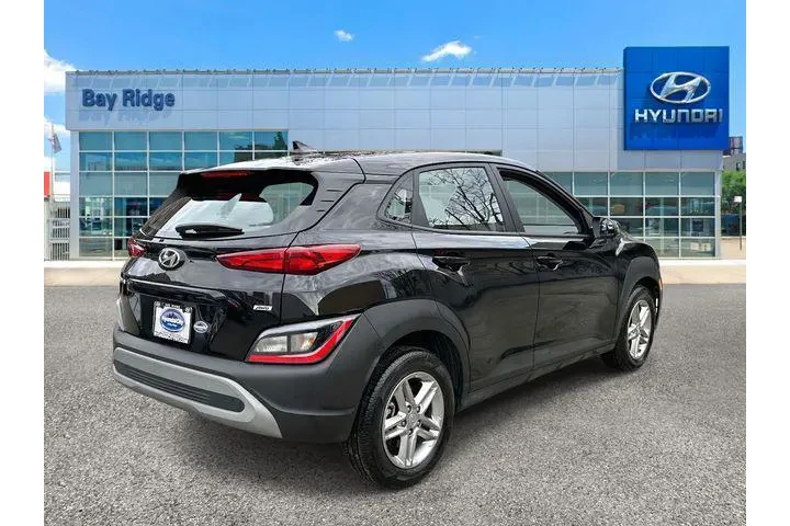 $18988 : Hyundai KONA 2023 AWD SE 4dr image 2