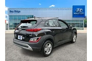 $18988 : Hyundai KONA 2023 AWD SE 4dr thumbnail