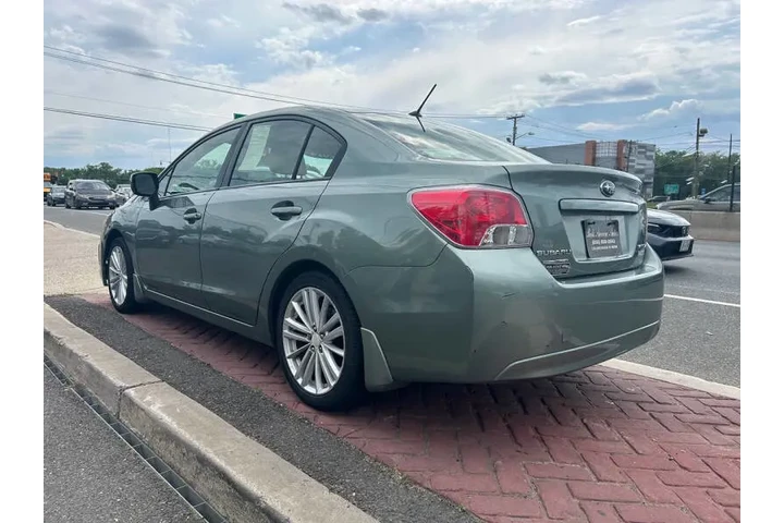 $5495 : 2014 Impreza 2.0i Premium image 6