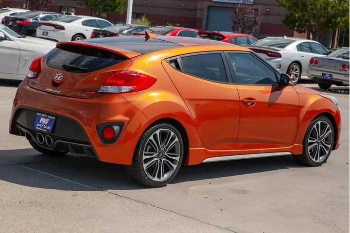 2016 Veloster Turbo image 5