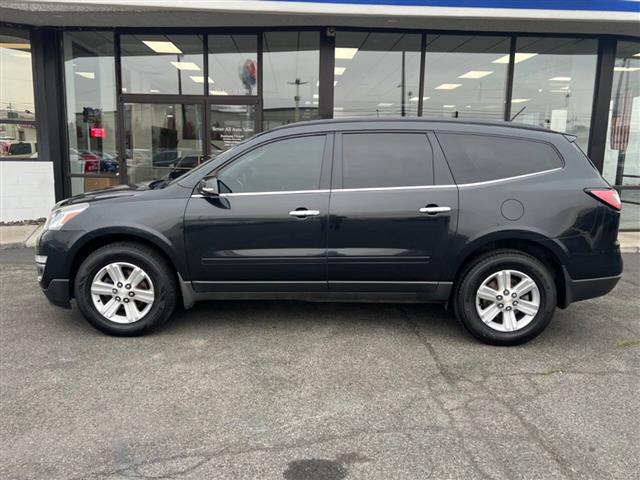 $7999 : 2014 Traverse image 2