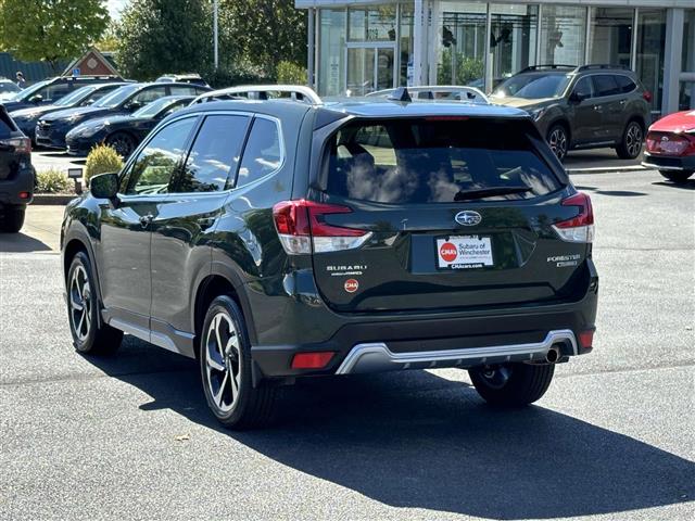 $33773 : PRE-OWNED 2024 SUBARU FORESTE image 4