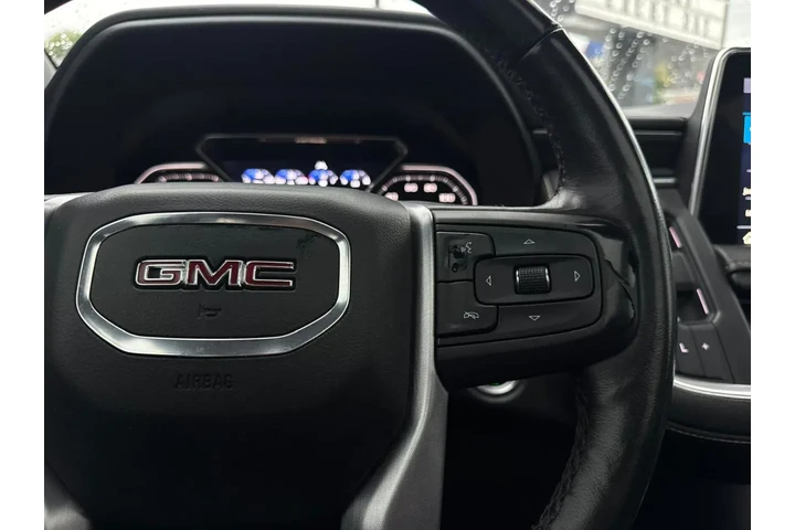 2021 GMC Yukon SLT 2WD image 10