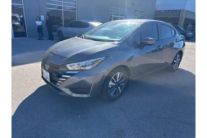 $17991 : Nissan Versa 2025 SV 4dr Sed image 7