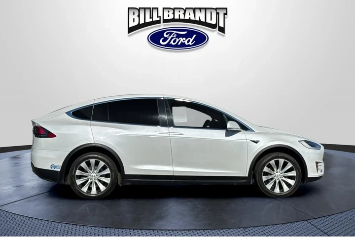 $39994 : Tesla Model X 2020 AWD Long image 2