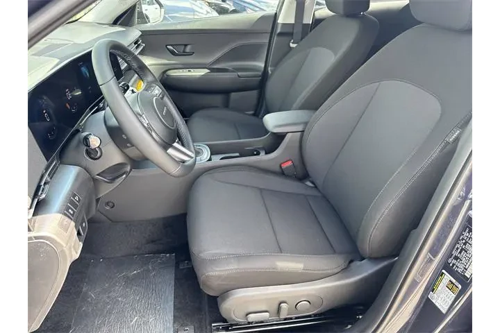 $24275 : Hyundai KONA 2025 SEL 4dr Cr image 9