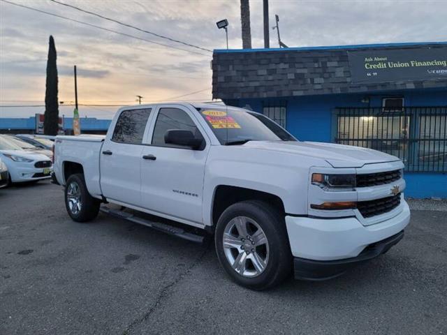 $27599 : 2018 Silverado 1500 Custom image 3