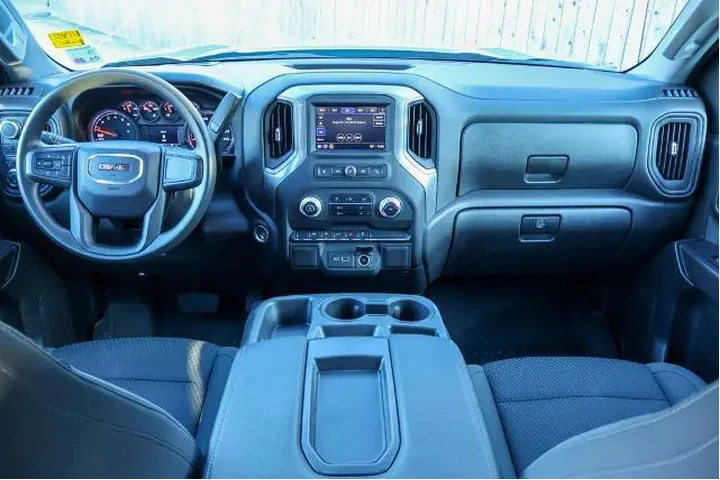 $27813 : GMC Sierra 1500 2023 4x4 Pro image 6