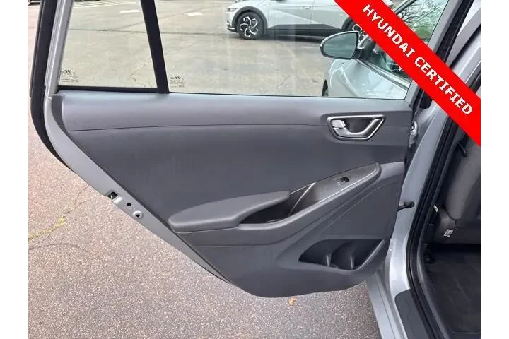 $16500 : Hyundai IONIQ Plug-in Hybrid image 10