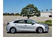 $17900 : Hyundai IONIQ Hybrid 2022 SE thumbnail