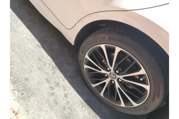 $18974 : Toyota Camry 2019 SE 4dr Sed image 10