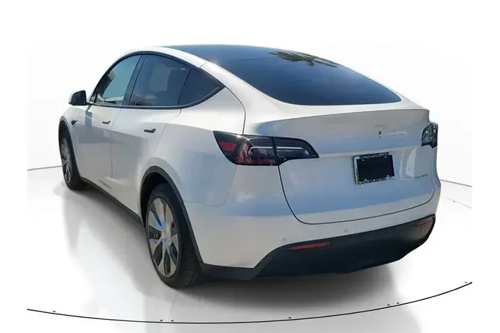 $22991 : Tesla Model Y 2020 AWD Long image 3