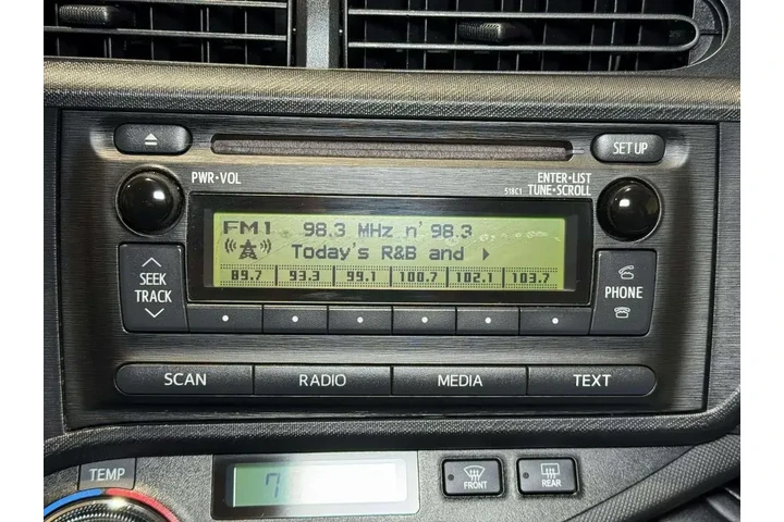 $13495 : Toyota Prius c 2014 Four 4dr image 6