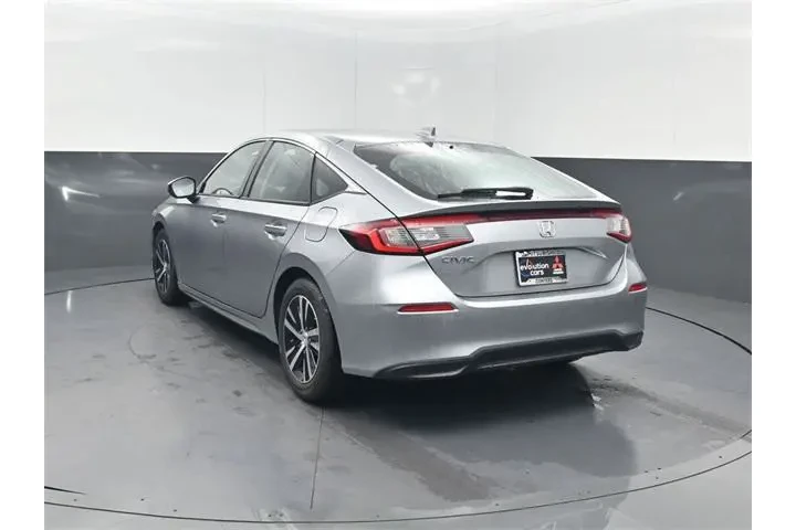 $22234 : Honda Civic 2024 LX 4dr Hatc image 3