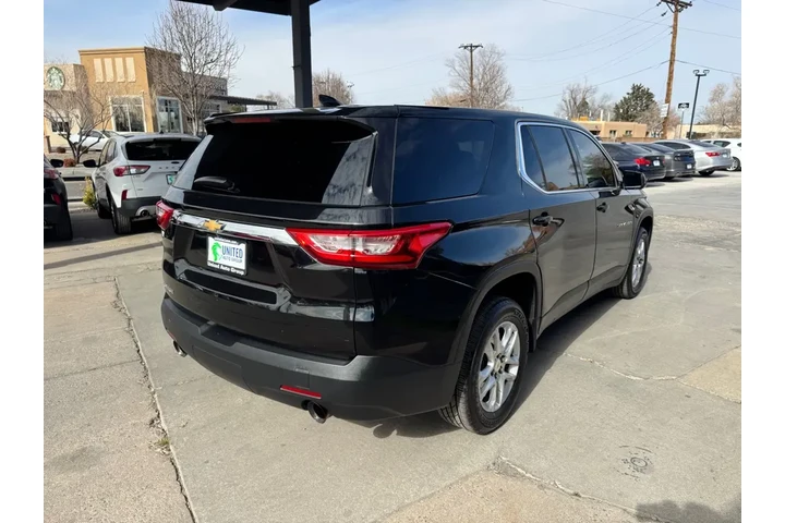 2018 Traverse LS FWD image 5