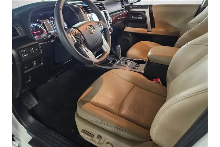 $31295 : Toyota 4Runner 2020 4x2 Limi image 10