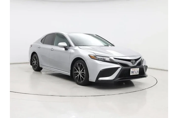 $25998 : Toyota Camry 2024 SE 4dr Sed image 1
