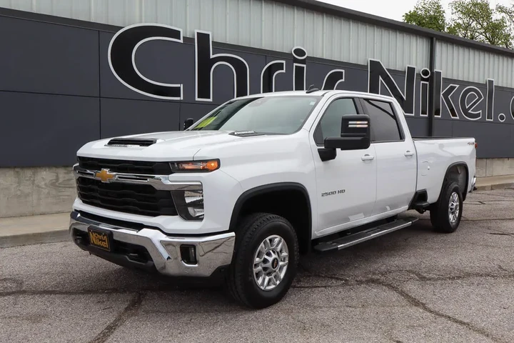 $59988 : 2025 Silverado 2500HD 4WD Cre image 1