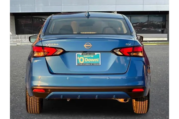 $13799 : Nissan Versa 2023 SV 4dr Sed image 8