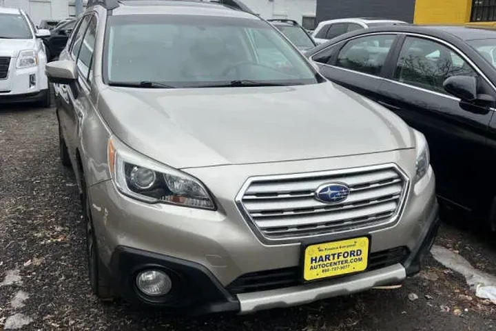 $11999 : 2017 Outback 2.5i LImited image 4