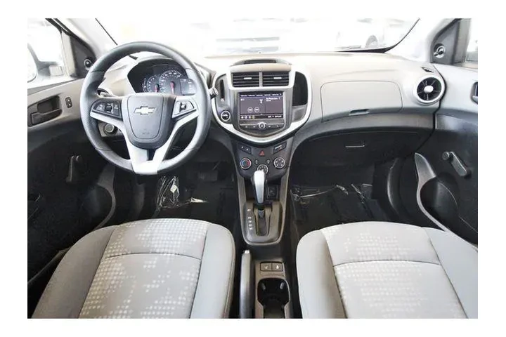 $12166 : Chevrolet Sonic 2020 LT 4dr image 8