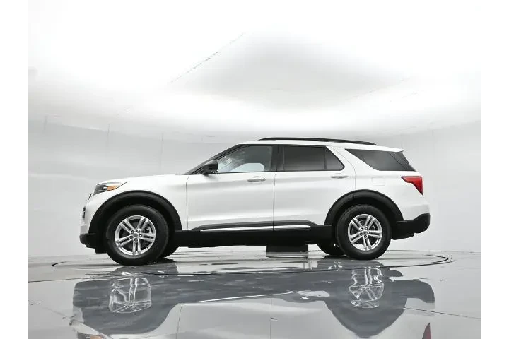 $28200 : Ford Explorer 2023 XLT 4dr S image 8