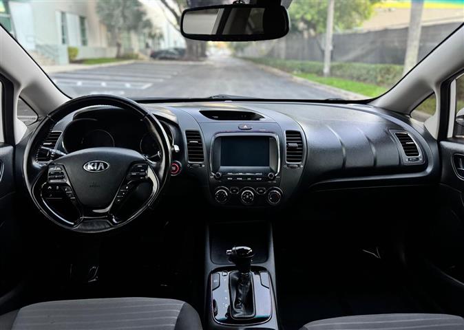 $6500 : Kia Forte image 1