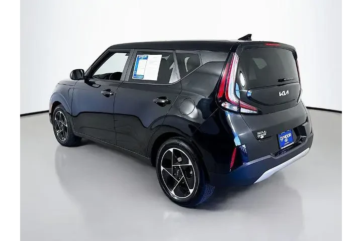 $17794 : Kia Soul 2023 EX 4dr Crossov image 9